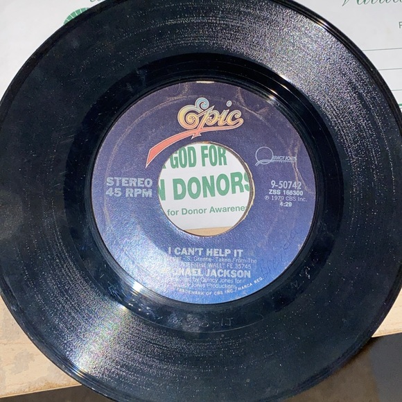 Michael Jackson “ Don’t Stop Till You Get Enough”. B Side. “ I Cant Help It”. - Picture 2 of 2